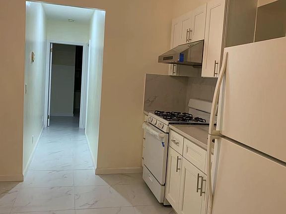2nd image of 205 Avenue Z #1