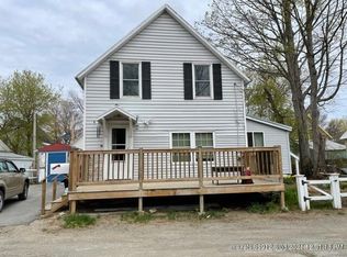 18 Gilblair St, Skowhegan, ME 04976