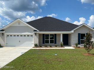 14142 Hartland Dr, Gulfport, MS 39503