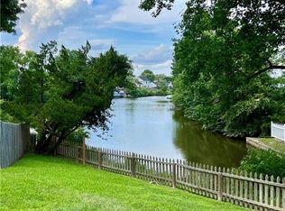 3325 Barberry Ln, Virginia Beach, VA 23453