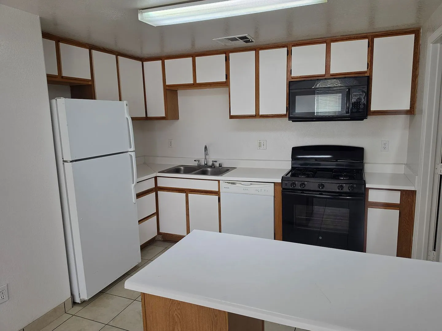 4841 Mesa Villas Dr. — Photo 3