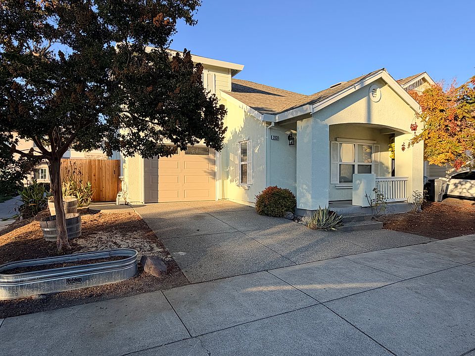 1st image of 2836 Bay Village Ave