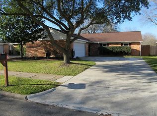 9811 Rocky Hollow Rd, La Porte, TX 77571