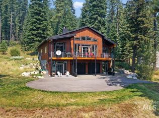 1629 W Mountain Rd, Cascade, ID 83611