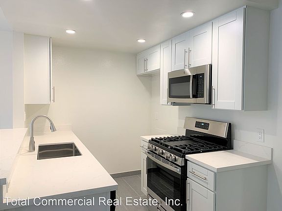 4th image of 6619 Leland Way #113
