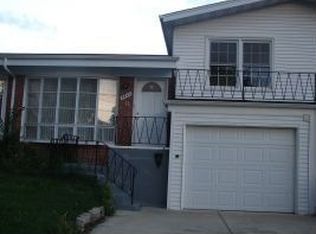 8833 Robin Dr, Des Plaines, IL