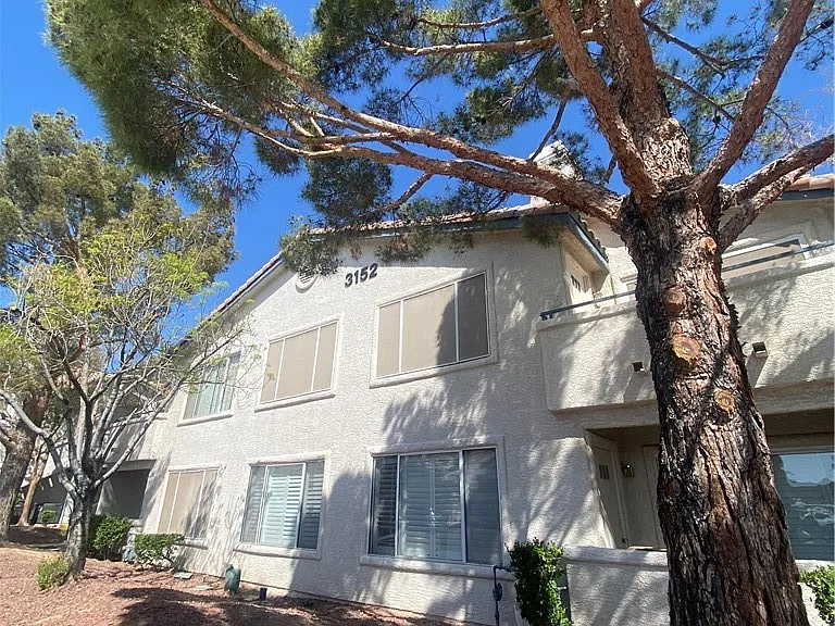 3152 Tarpon Dr #204 — Photo 1