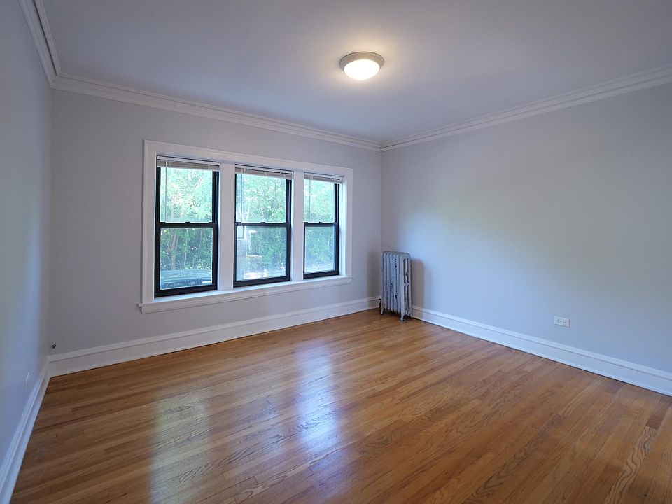 1st image of 6709 N Ravenswood Ave APT 1