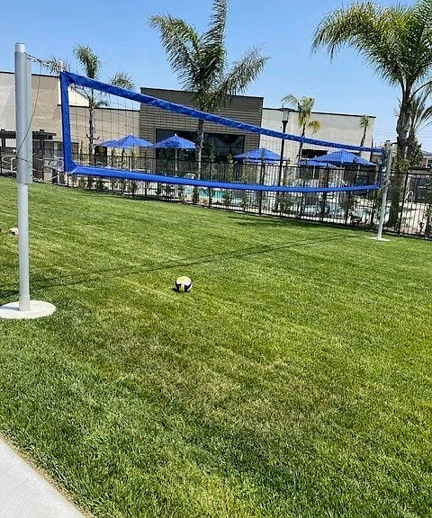 Westbury Apartments — Photo 26