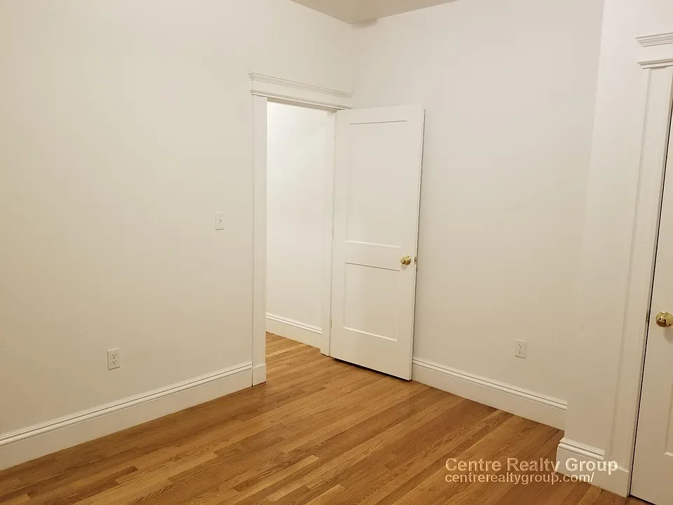 122 Warren St #22-A