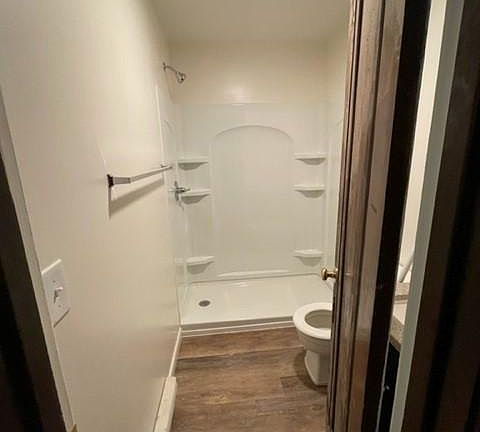 5th image of 427 Grove St #11