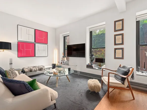 422 West 20th Street PARLOR H image 1 of 15