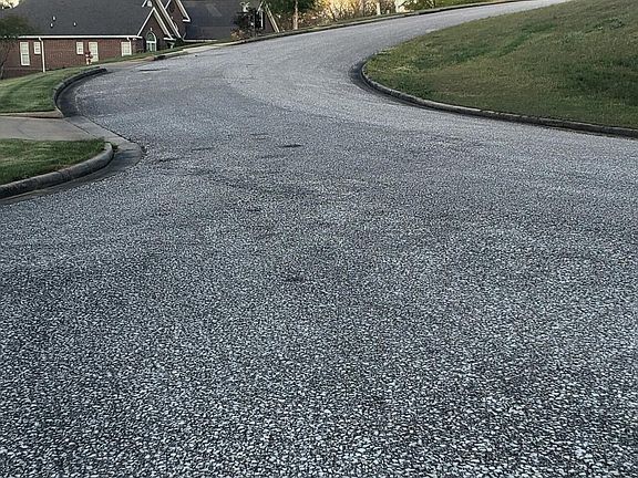 5th image of 1 Riverhills Ct