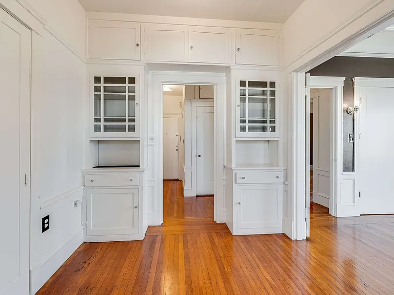 1805 International Blvd #3 — Photo 12