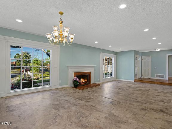 5th image of 91 Westbury Ct