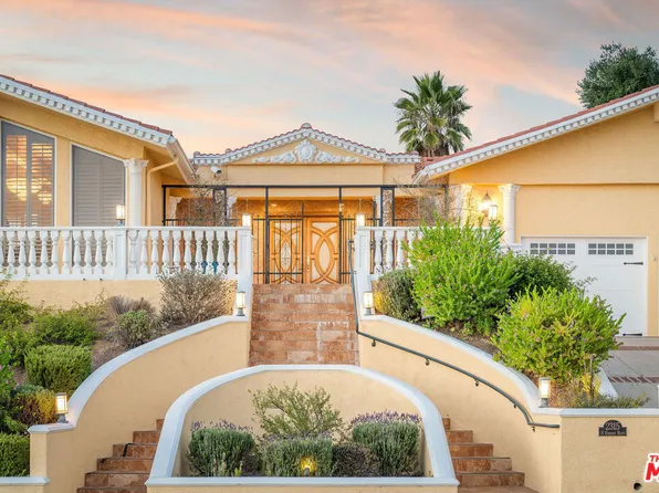 2315 N Hobart Blvd, Los Angeles, CA 90027