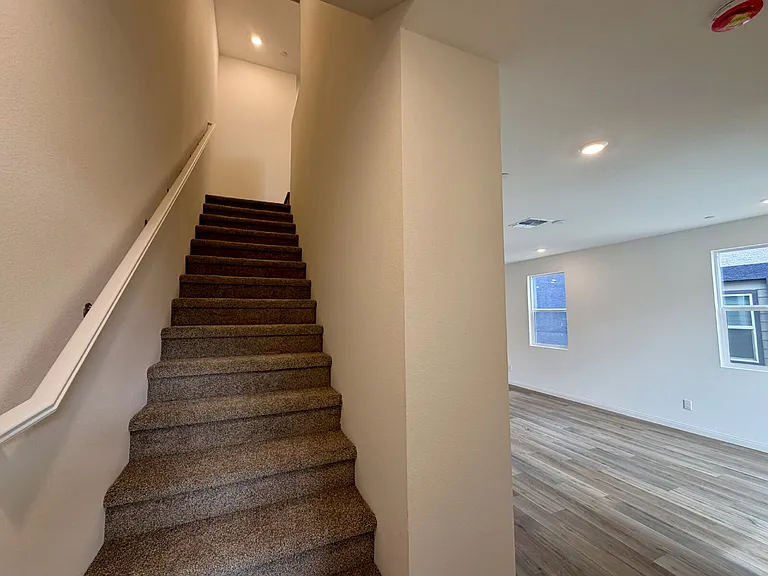 5824 Wisteria Walk St — Photo 31
