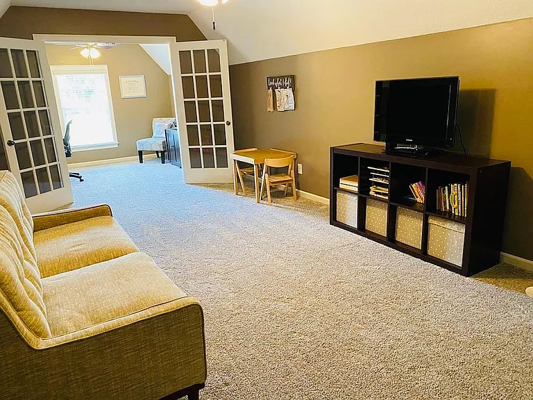 10501 Spruce Ridge Ln — Photo 14