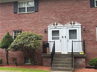 729 Castlegate Rd #729, South Charleston, WV 25303