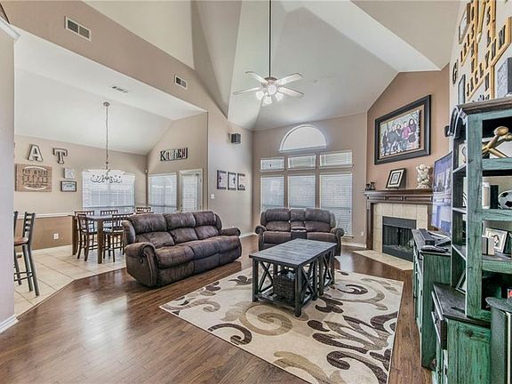 3rd image of 6809 White River Dr