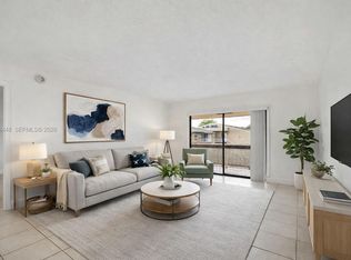 The Meadows Lake, Miami, FL 33183