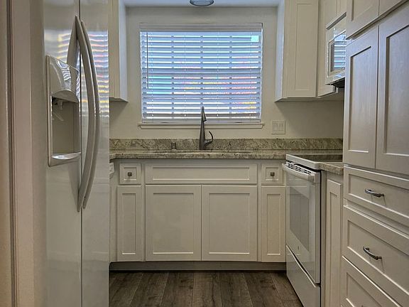 2nd image of 596 La Conner Dr #19