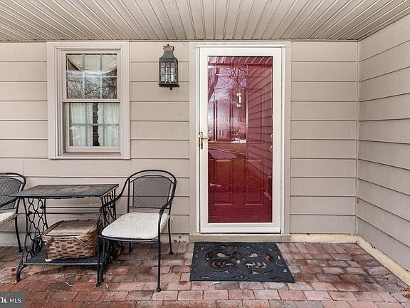 2nd image of 38 Doncaster Rd