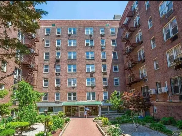 4343 Kissena Boulevard #502, Flushing, NY 11355