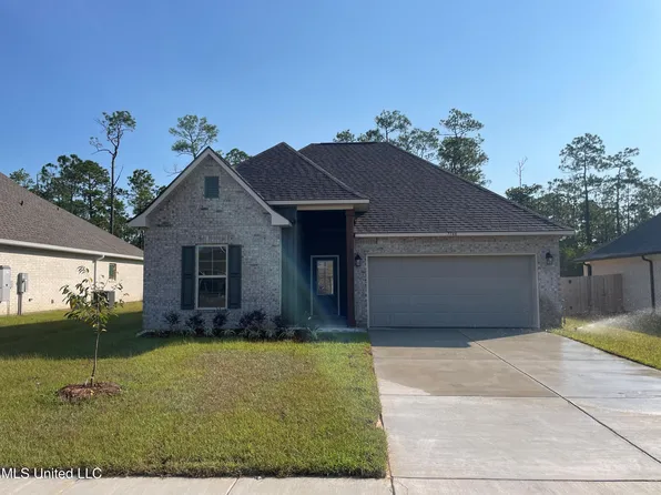 7748 Claymont Cir, Ocean Springs, MS 39564