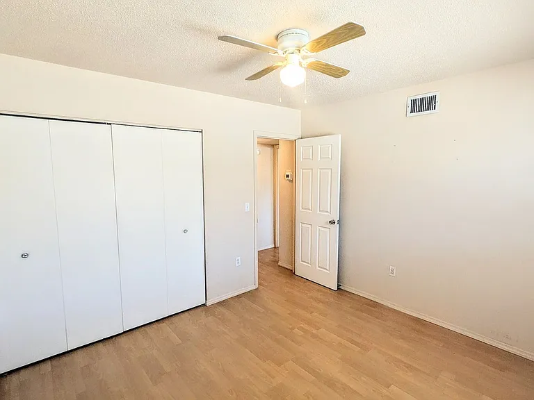 360 Base Ave E #424 — Photo 12