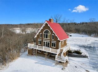 3006 Pompey Hollow Rd, Cazenovia, NY 13035