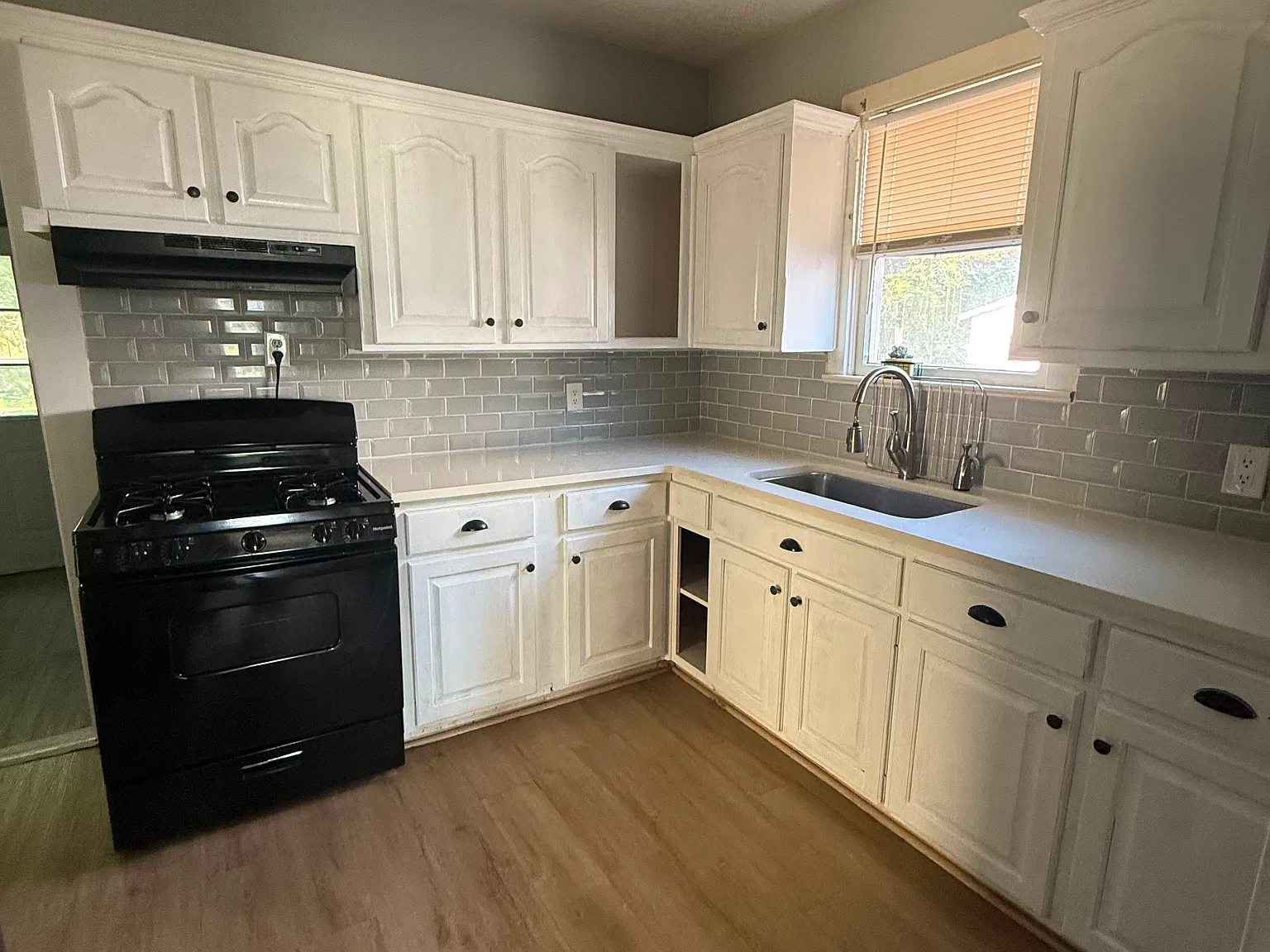 2 bed, 1104 sqft, $1,300 — Photo 3