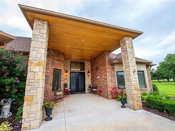 5th image of 110 Deer Creek Dr