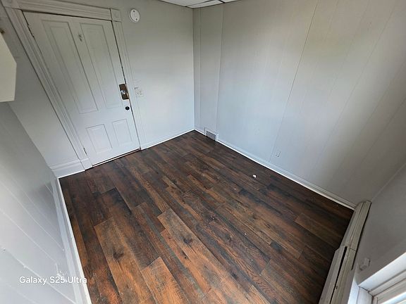 3rd image of 1427 Lynn Ave