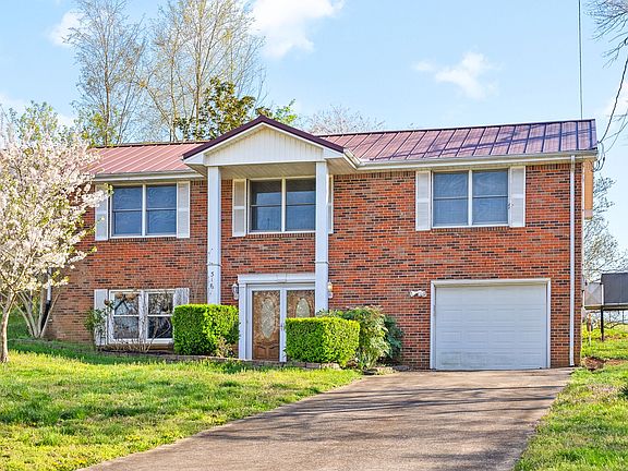 2nd image of 316 Meadowgreen Dr