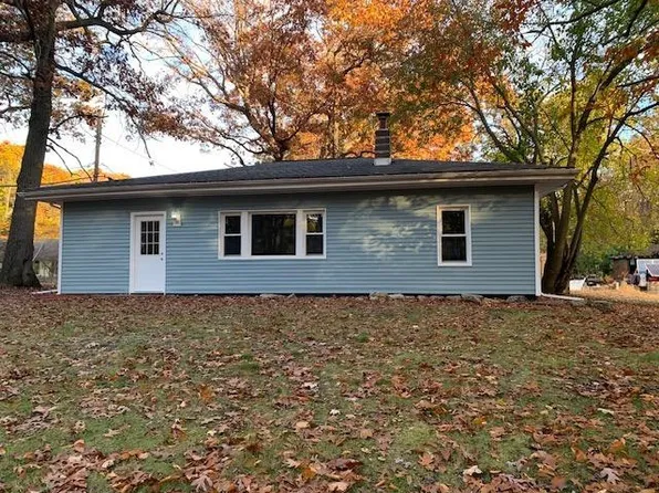 704 Martin Luther King Dr, Michigan City, IN 46360