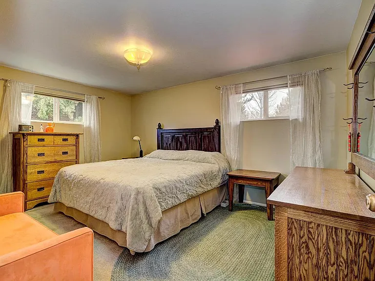 3411 W Hillcrest Dr — Photo 17