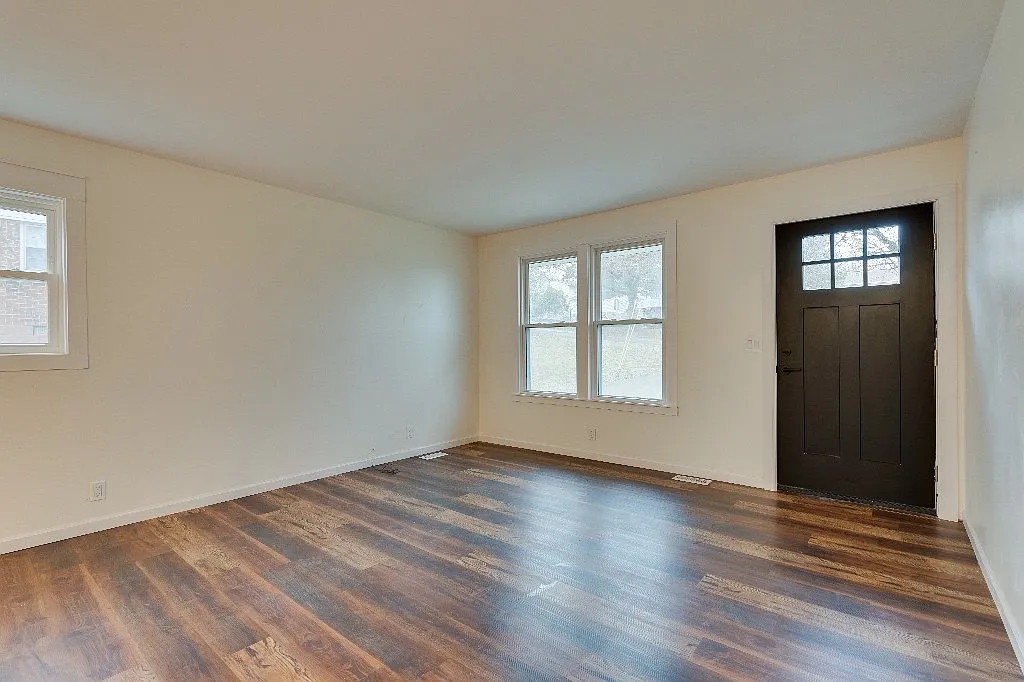 4 bed, 1584 sqft, $2,350 — Photo 4