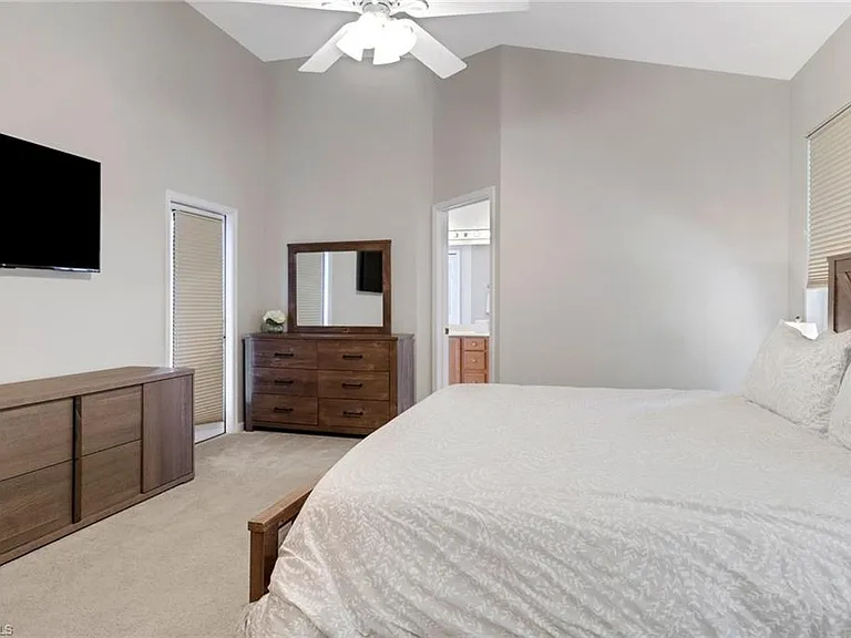 6773 Southern Oak Ct — Photo 18