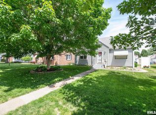 541 28th Ave, Moline, IL 61265