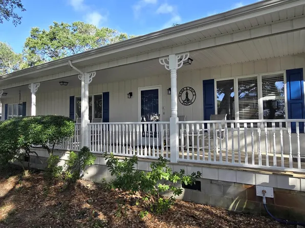 214 W Palmetto St, Kill Devil Hills, NC 27948