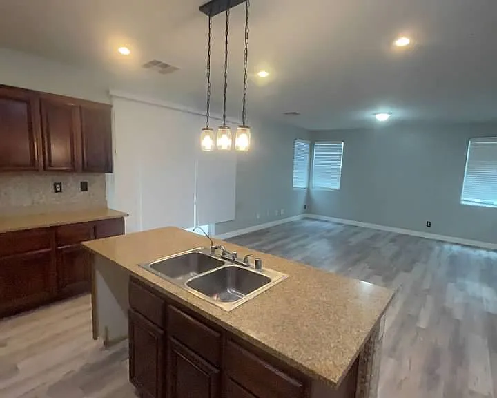 7349 Dolphine Crest Ave — Photo 50