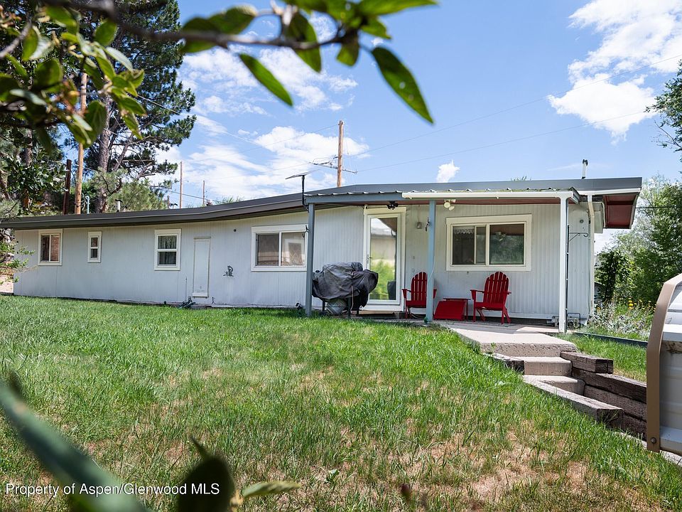 1st image of 8 Navajo St