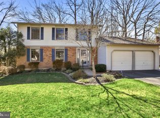 9202 Rockefeller Ln, Springfield, VA 22153