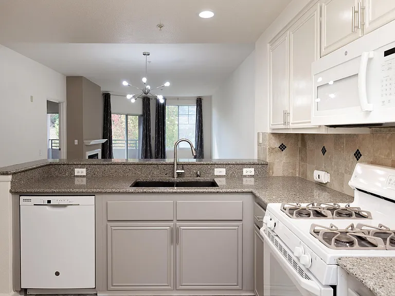 220 Caldecott Ln #201 — Photo 5