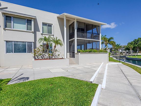 2nd image of 11811 Avenue Of The Pga #2-1a