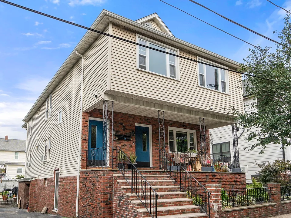 133 Bailey Rd #2