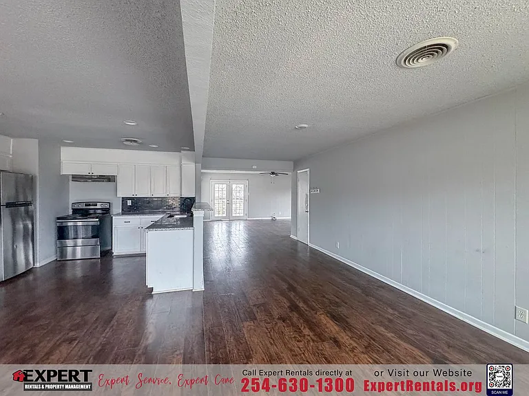 808 Carmen St — Photo 8