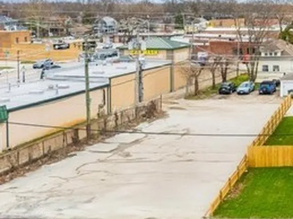 4111 Eberly Ave, Brookfield, IL 60513