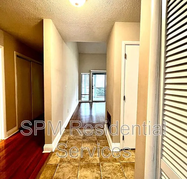724 Azalea Dr #447 — Photo 2